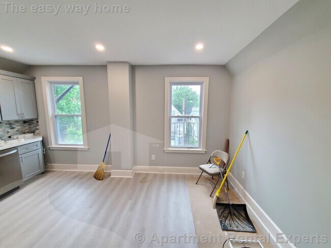 Foto del edificio - 146 Highland Ave