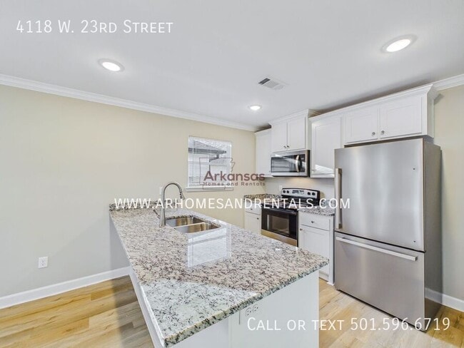 Foto del edificio - 4118 W 23rd St