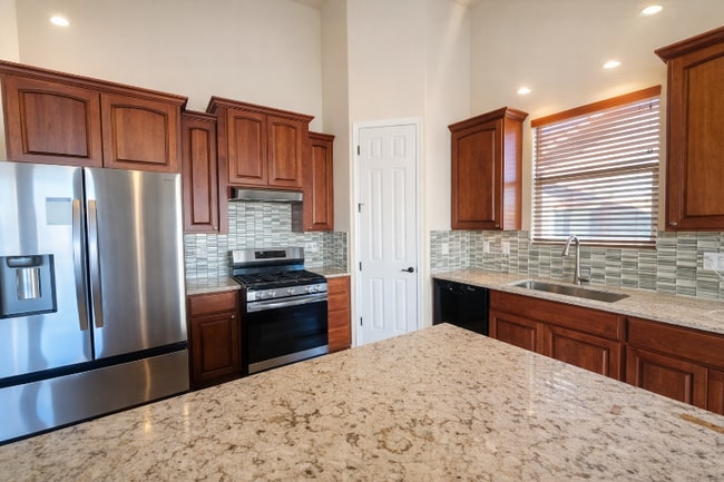 Building Photo - 515 Andrew Dr