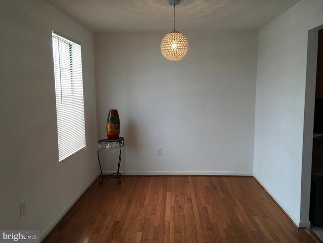 Foto del edificio - 2139 Young St SE