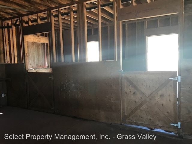 Building Photo - 10287 Crescenzi Dr