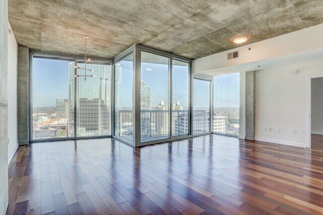 Foto del edificio - Gorgeous Two Bedroom Condo with Stunning Views of Buckhead!