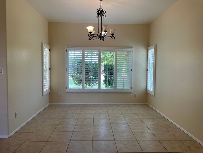 Building Photo - Mesa Del Sol Home