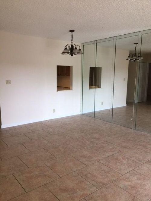 Foto del edificio - 10270 NW 35th St