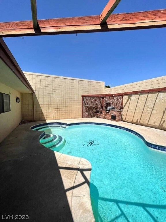 Foto del edificio - 3797 Monument St