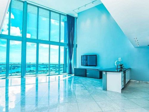 Foto del edificio - 888 Biscayne Blvd