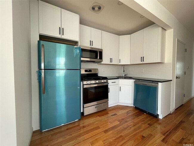Building Photo - 347 Beach 43rd St