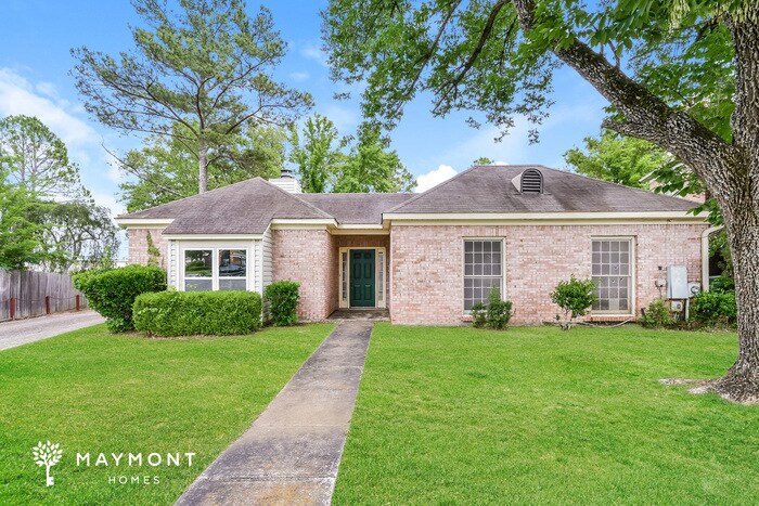 Primary Photo - Brick 3 Bedroom Home
