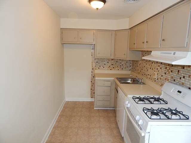Foto del edificio - 203 E Maryland Ave