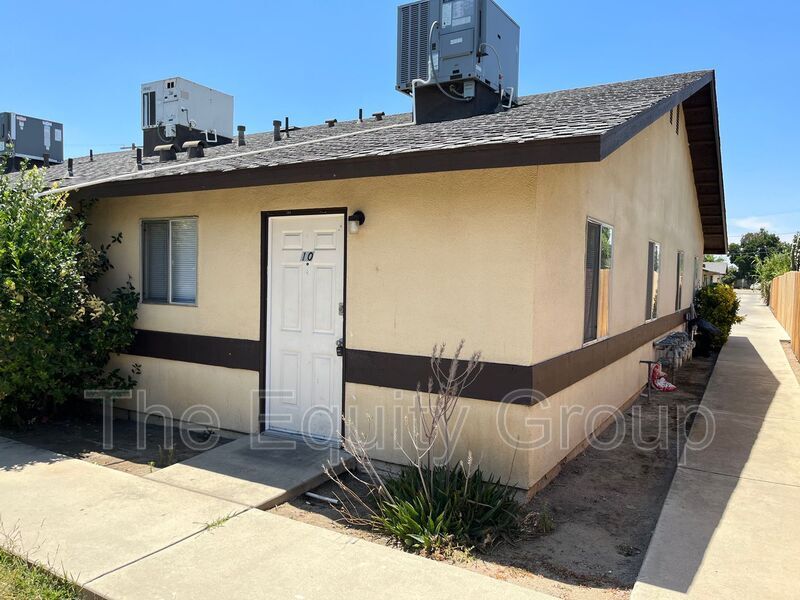62 N Villa St Unit 10, Porterville, CA 93257 Condo for Rent in Porterville, CA