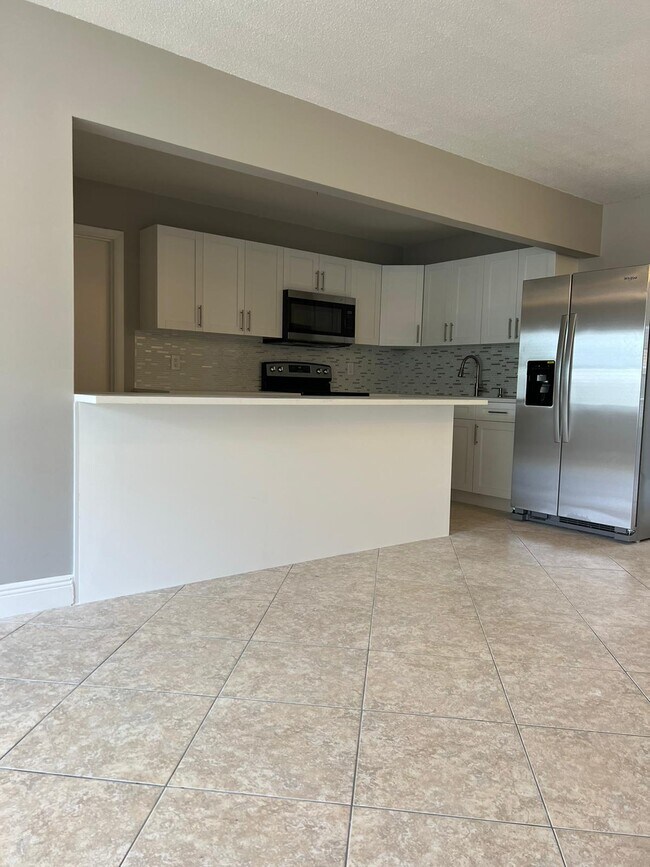 Foto del edificio - 3777 Gull Rd