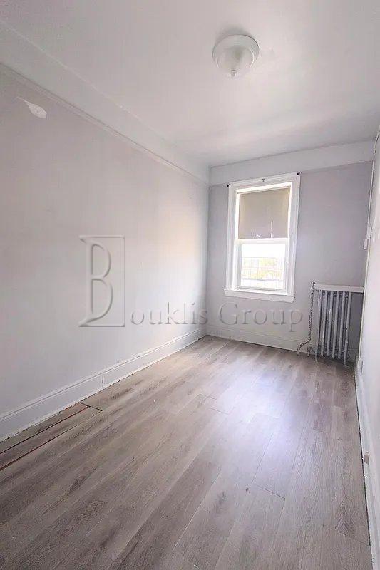 Building Photo - 2 bedroom in OZONE PARK NY 11417
