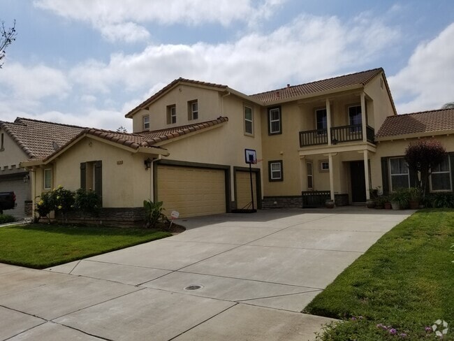 Building Photo - 3570 Wild Oak Dr