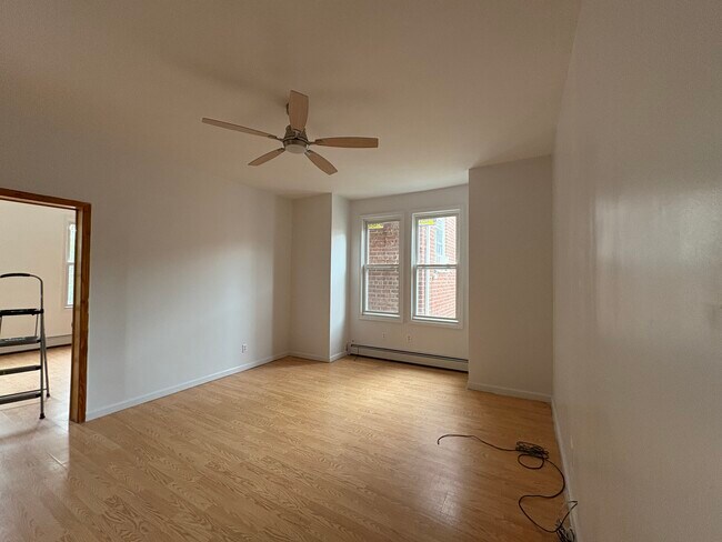Sala de estar - 5414 94th St