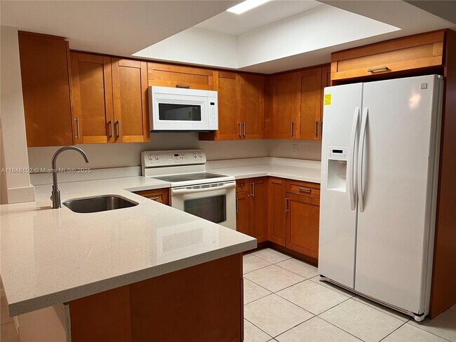 Foto del edificio - 7407 NW 76th Ct