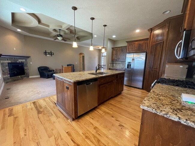Building Photo - Home for rent in Springfield!