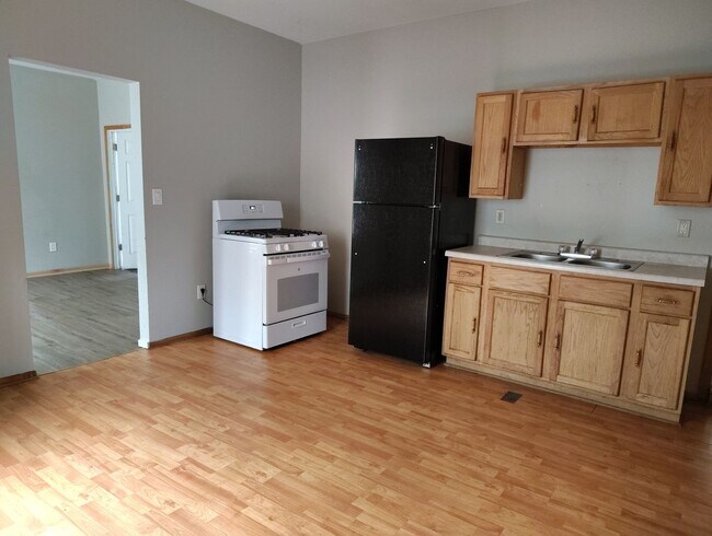 Foto del edificio - 2425-27 W Greenfield Ave