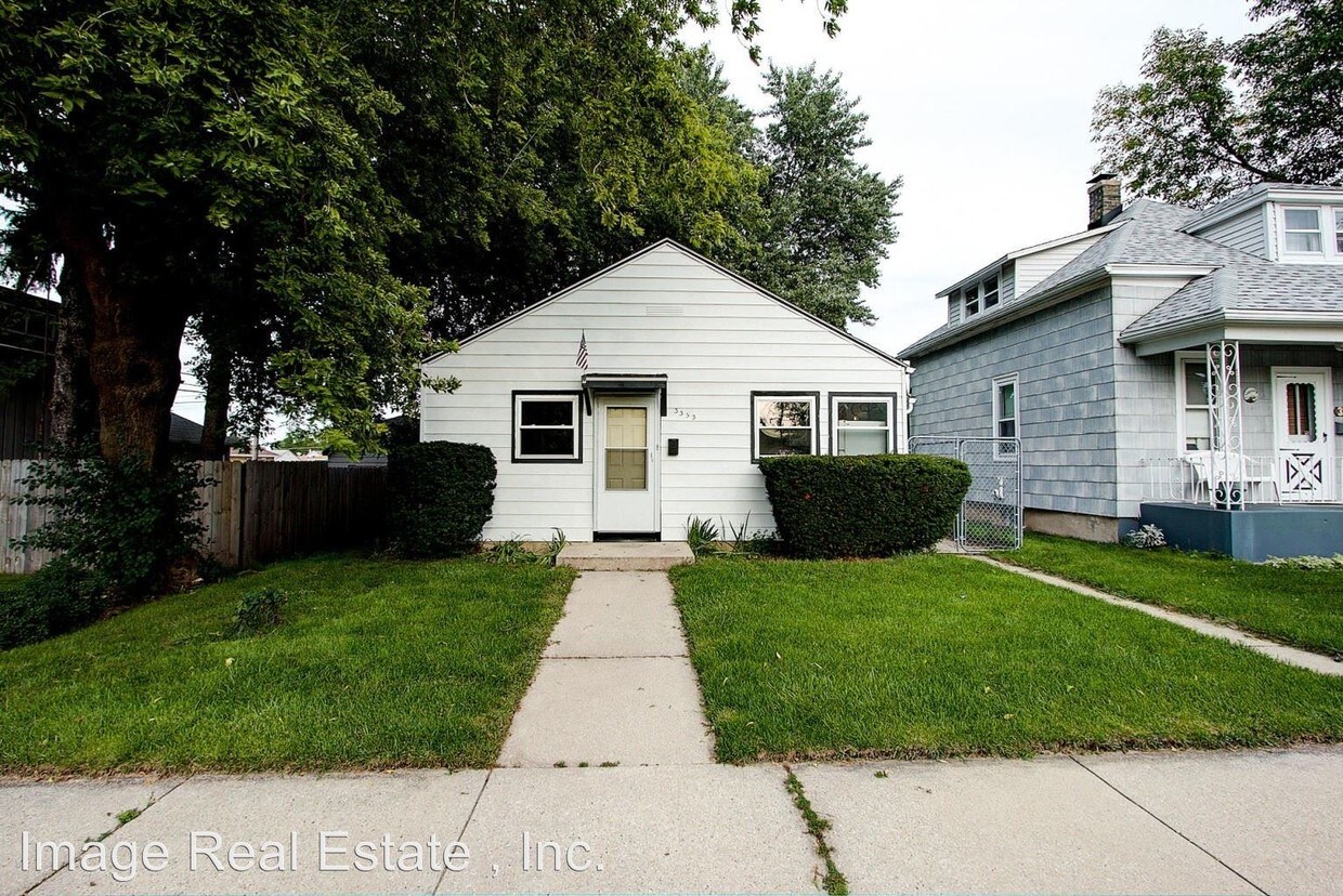 Primary Photo - 2 br, 1 bath House - 3353 Tenth Ave