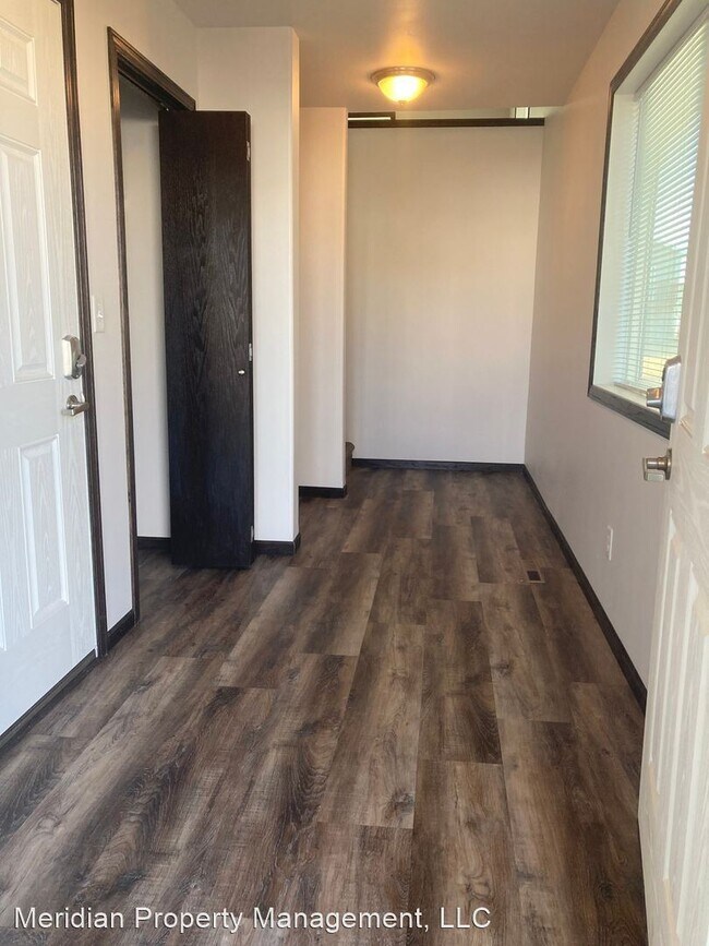 Foto del edificio - 3 br, 3 bath House - 5884 57th Ave S