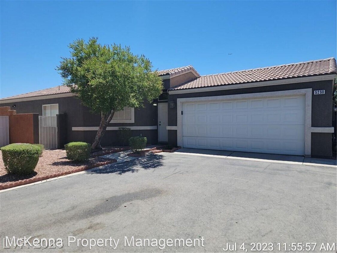 Primary Photo - 2 br, 2 bath House - 5250 Panguitch Dr