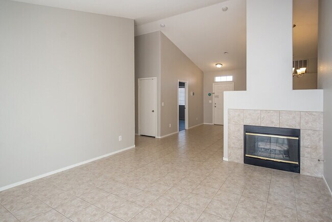 Foto del edificio - 3744 Blue Dawn Dr