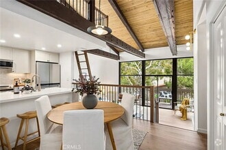 Building Photo - 7309 Marina Pacifica Dr N
