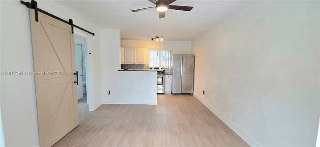 Building Photo - 1540 NE 118th St