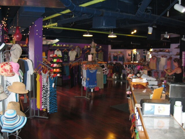 Foto del edificio - Kona Plaza