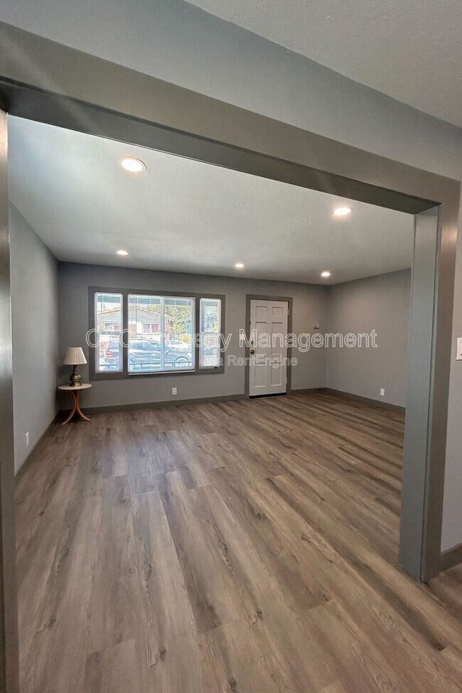 Foto del edificio - 2370 Lowell Ave