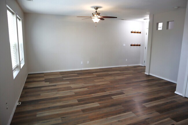 Building Photo - 13715 Orlando St