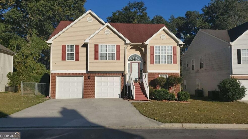 Primary Photo - 5450 Twin Lakes Dr