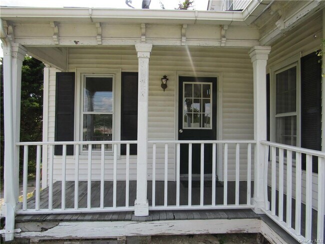 Foto del edificio - 93 Brookside Ave