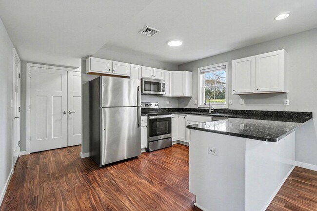 Foto del edificio - 120 Hart Ln