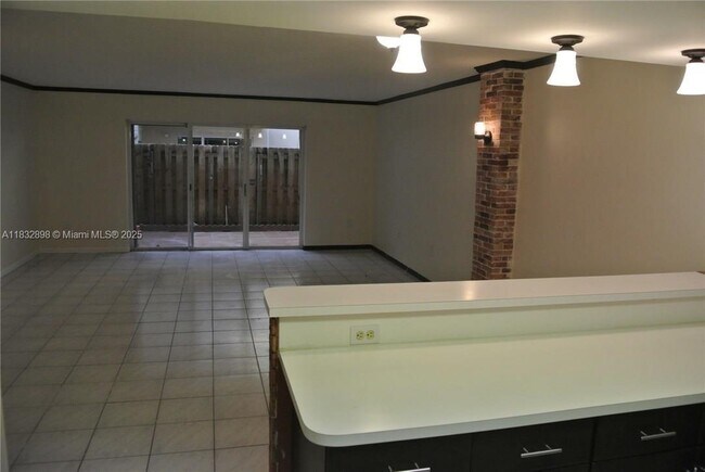 Foto del edificio - 14903 SW 80th St