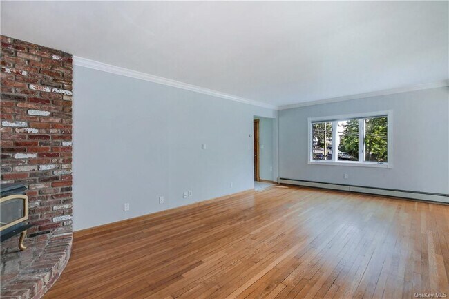 Building Photo - 49 Avondale Rd