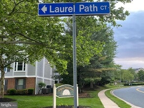 Building Photo - 23 Laurel Path Ct