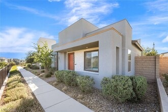 Building Photo - 3206 Poplar Crst Ct