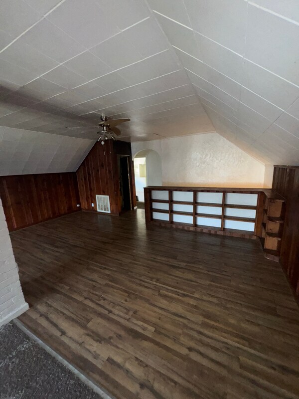 Building Photo - 315 Parker Ave