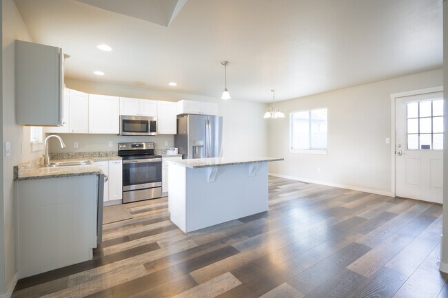 Foto del edificio - 423 Hollyhock Ln