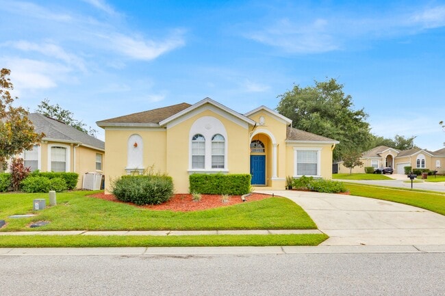 Photo - 420 Tower Lk House