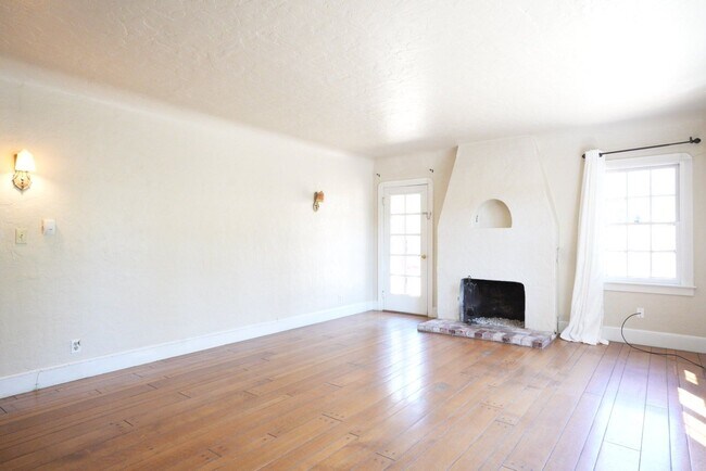 Foto del edificio - Three bedroom Napa Valley Home