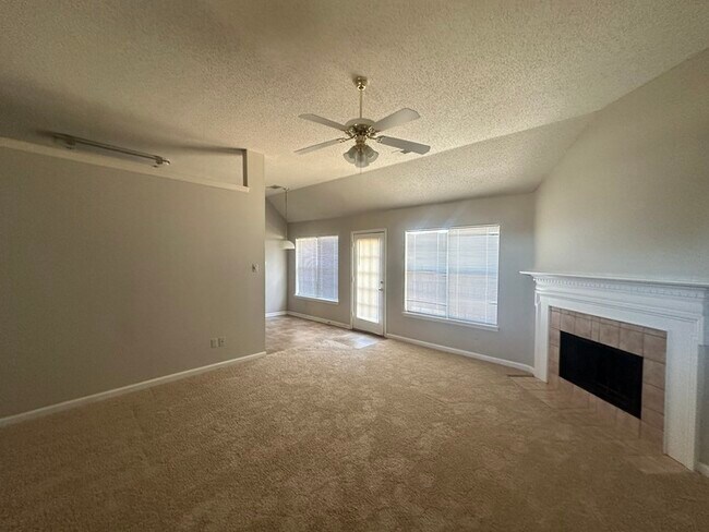 Foto del edificio - 3761 Haynes Rd