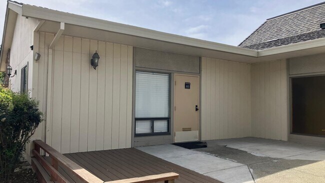 Foto del edificio - 2400 Old Crow Canyon Rd