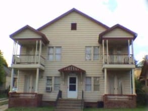 Building Photo - Quadplex