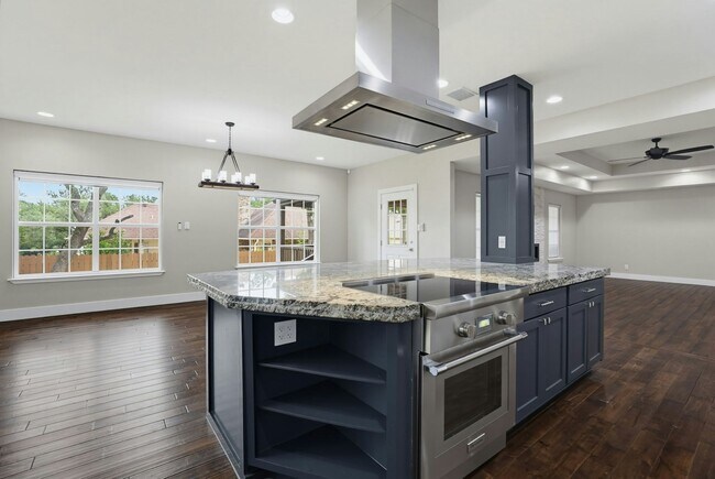 Foto del edificio - 17006 Silverwood Dr