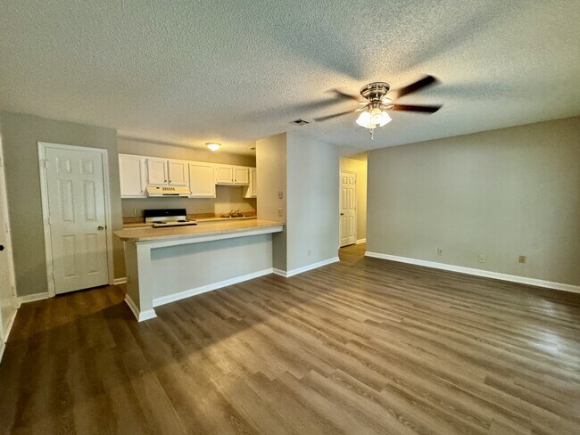 Building Photo - 3109 Darden Rd