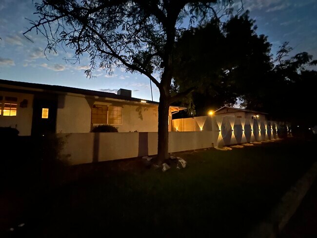 Foto del edificio - 17205 Germain St
