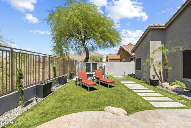 Foto del edificio - 10318 E Tierra Buena Ln