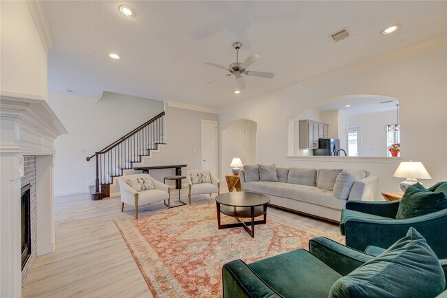 Building Photo - 1131 Sopris Dr