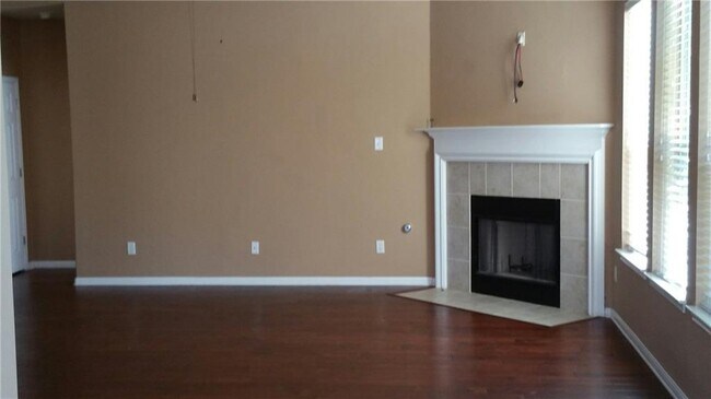 Building Photo - 1318 Irish Moss Trail